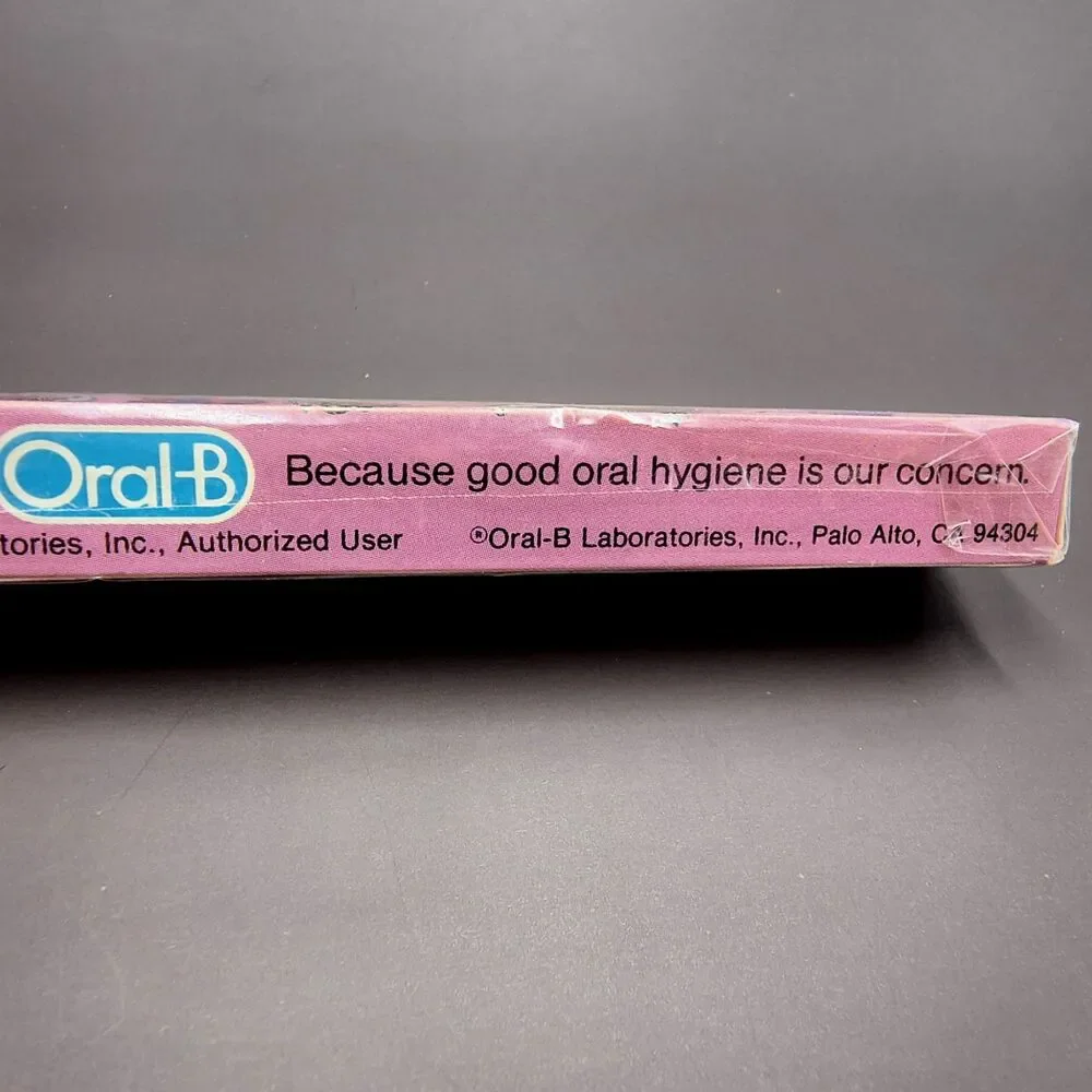 Muppets Miss Piggy Vintage 1984 Oral B Toothbrush New In Box Pink
